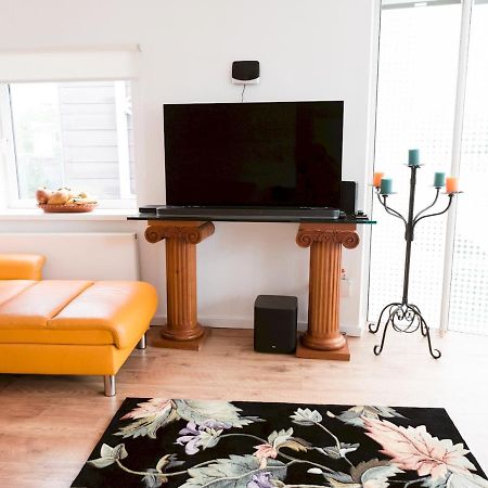 Pass The Keys Stylish 2Bed Rental Unit Glasgow Green מראה חיצוני תמונה
