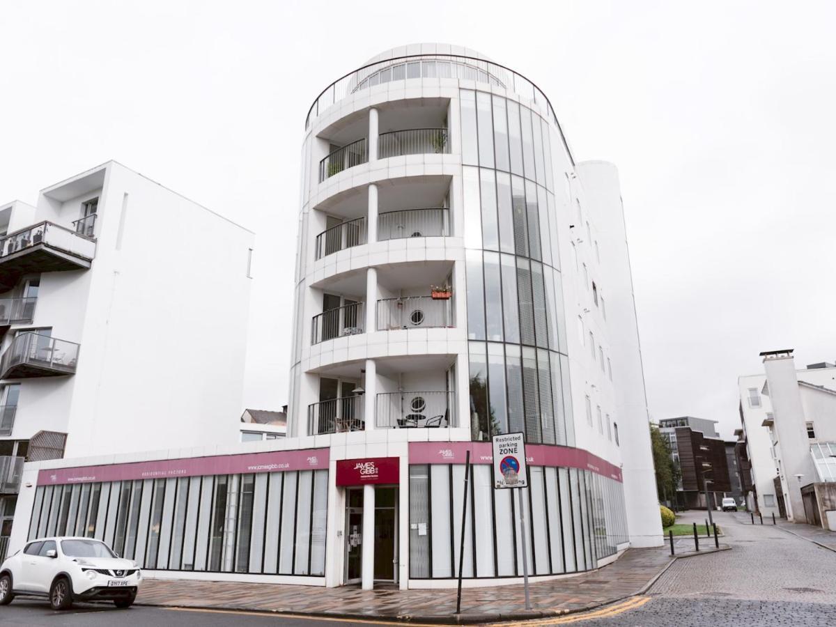 Pass The Keys Stylish 2Bed Rental Unit Glasgow Green מראה חיצוני תמונה