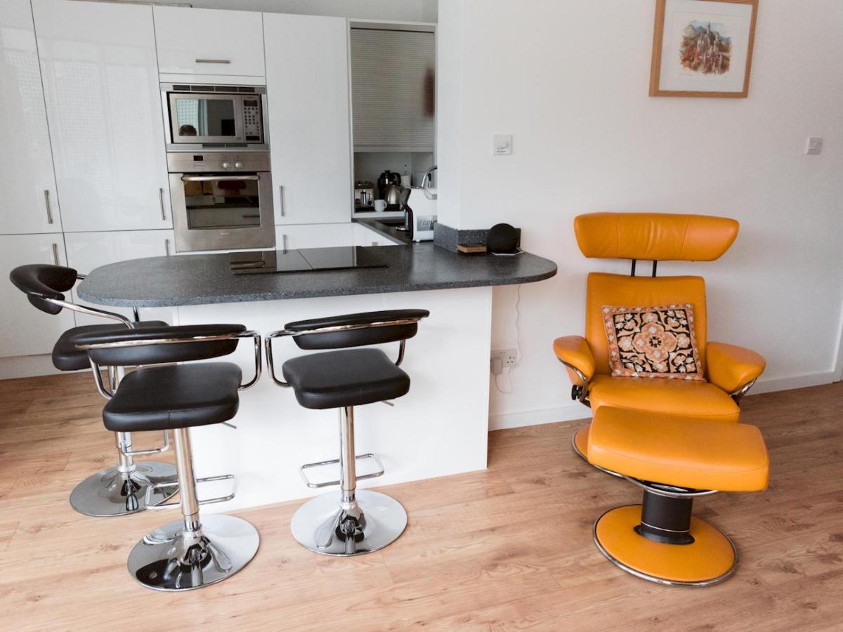 Pass The Keys Stylish 2Bed Rental Unit Glasgow Green מראה חיצוני תמונה
