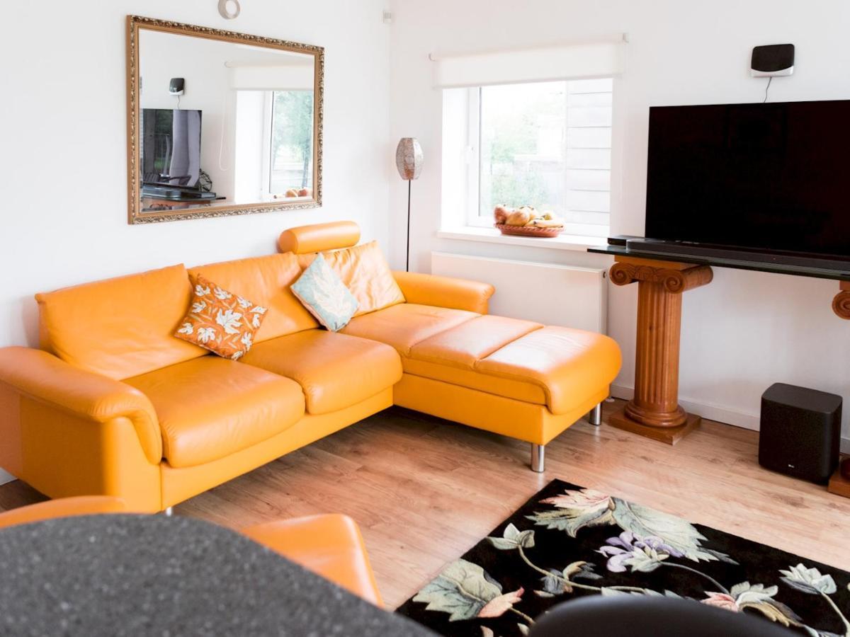 Pass The Keys Stylish 2Bed Rental Unit Glasgow Green מראה חיצוני תמונה