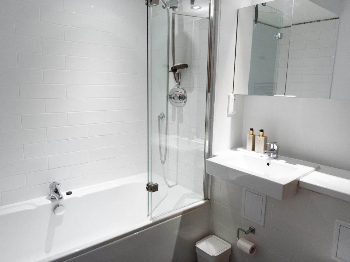 Pass The Keys Stylish 2Bed Rental Unit Glasgow Green מראה חיצוני תמונה